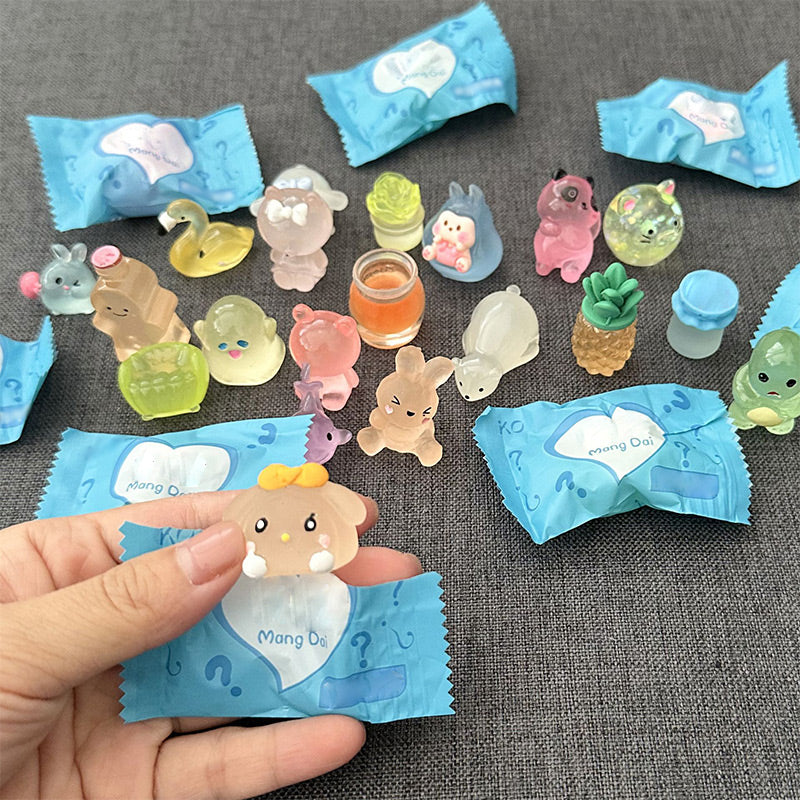 ✨2025 Neue Produkte🎀 Blind Bag Luminous Mini Resin Animal Figures – 10PCS/Set