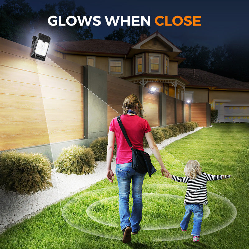 🌿 Solar clip light with motion sensor – 🔥Buy 2 now, get 1 free! Perfect for gardens, balconies, and patios! 🏡✨